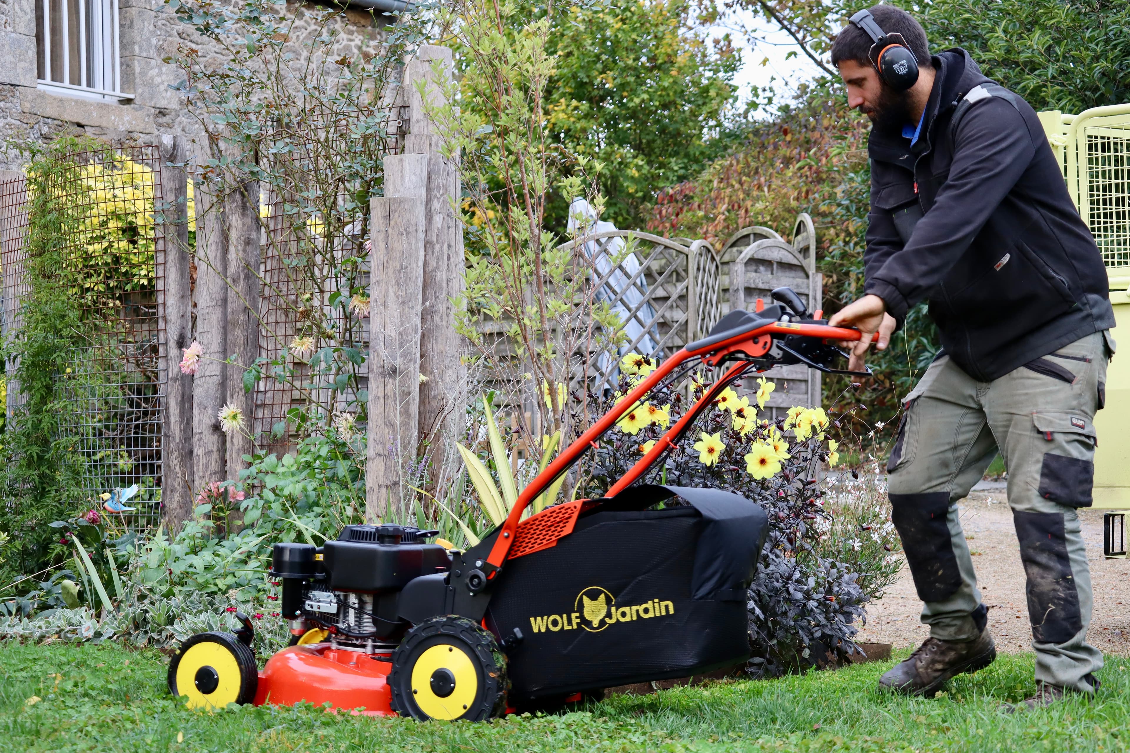 Valentin Valverdure tonte de pelouse professionnelle