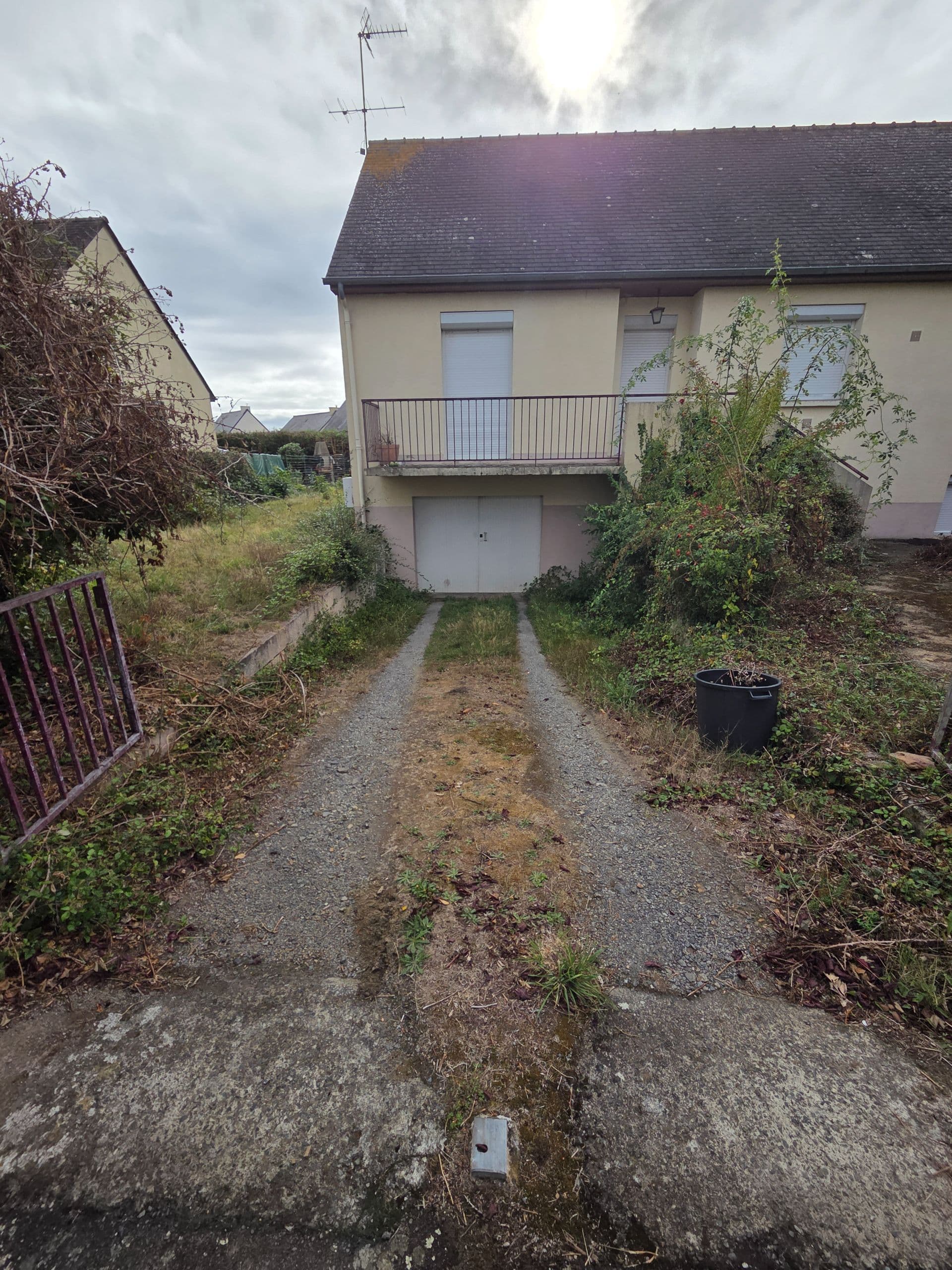 Parce qu'un jardin c'est plus qu'un décor aujourd'hui on a remis en état une descente de garage
